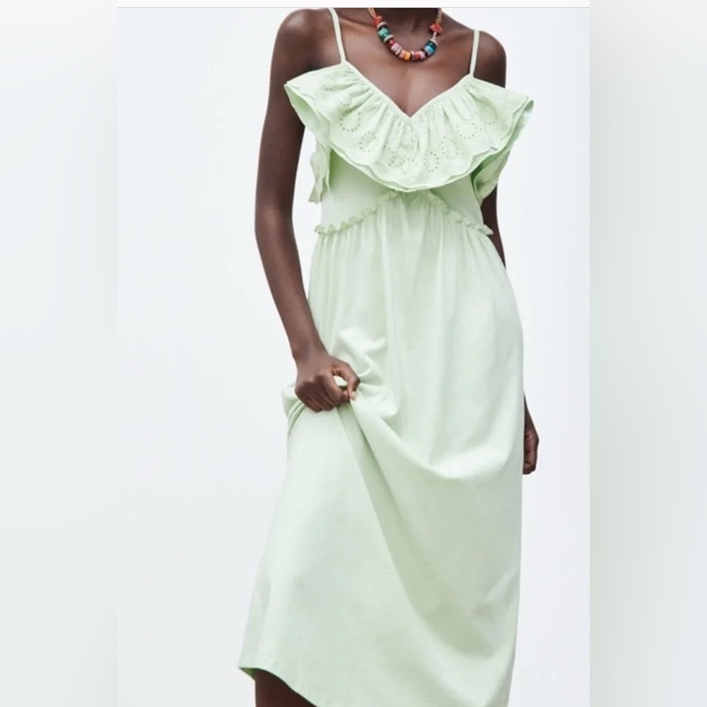 ZARA Maxi Dress Mint Green Size LARGE Lace Detailing. Like New! Easter Spring